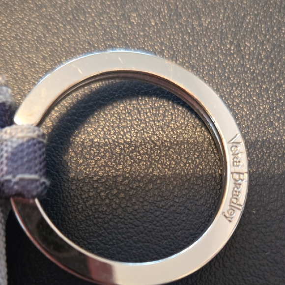 Vera Bradley Floral Rose Card Holder Wallet with Keyring ID Zip Case Like New - Picture 4 of 4